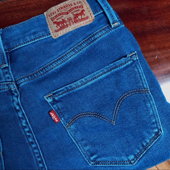 SOLD❗️Levi’s High Rise Jeans - Picture 6 of 6